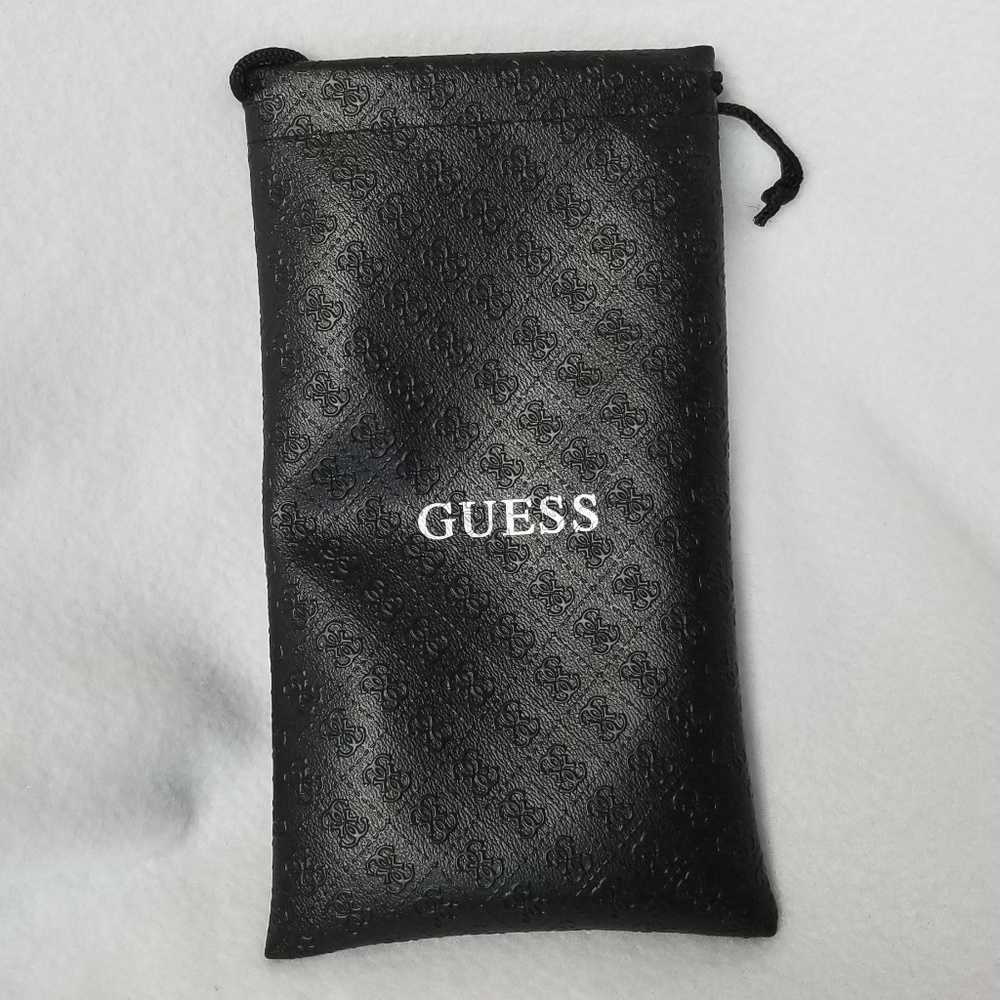 **SOLD** Violet Guess Sunnies NWT - Picture 7 of 8